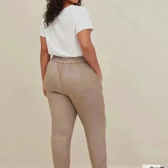 Torrid Slim Taper Stretch Linen Blend Mid-Rise Pants. Khaki. Size 18T - Picture 4 of 7